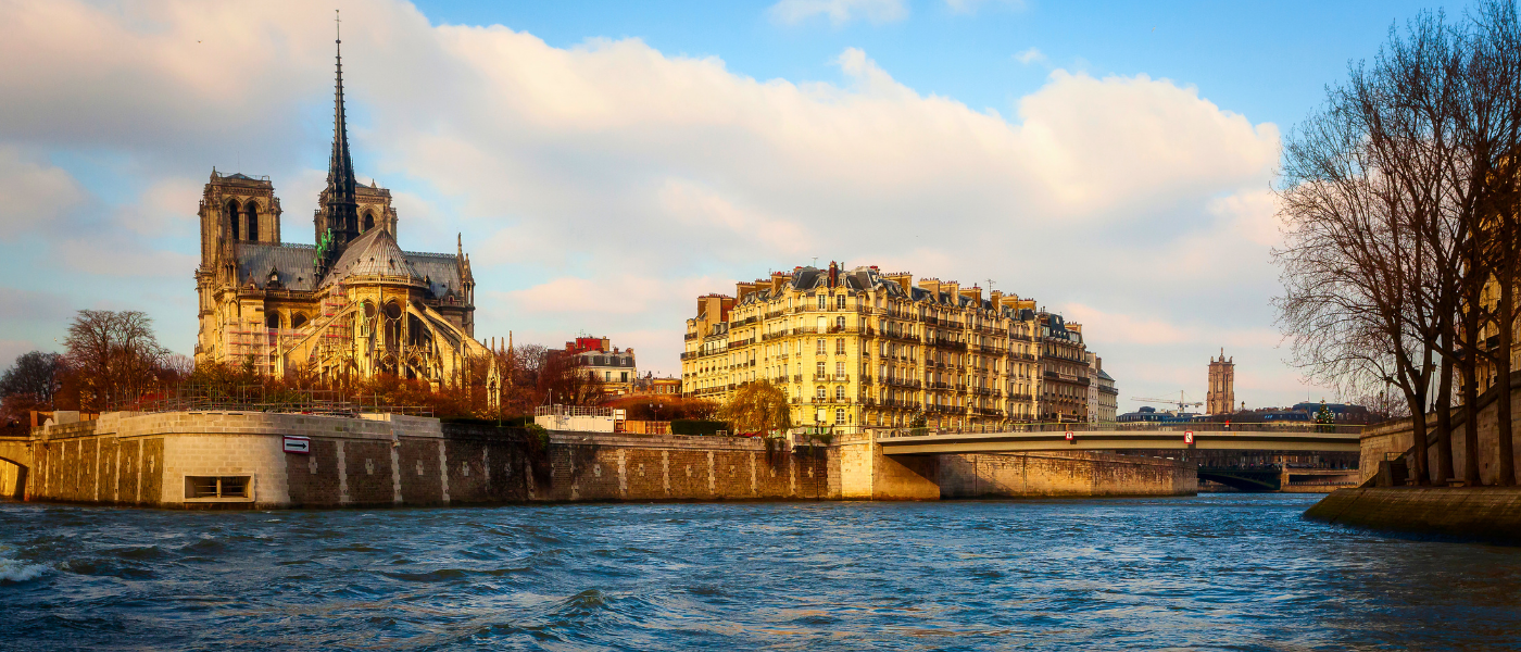 A Beautiful Walk Through the Historic Heart of Paris